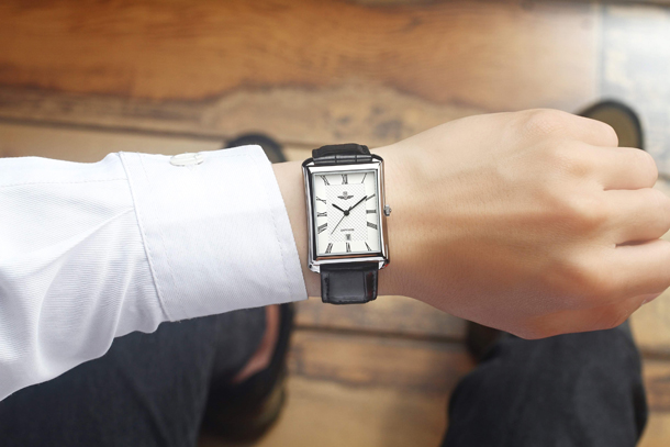 SRwatch SG2205.4102