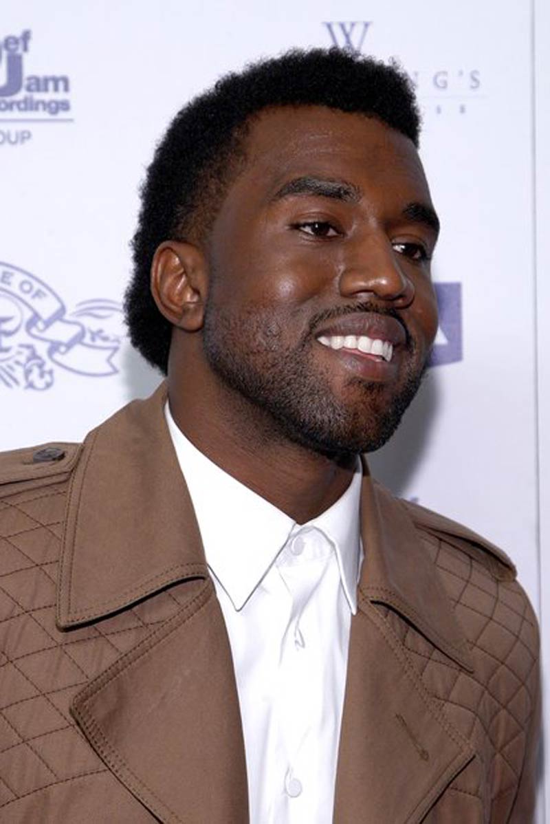 Kanye West với kiểu tóc mullet afro
